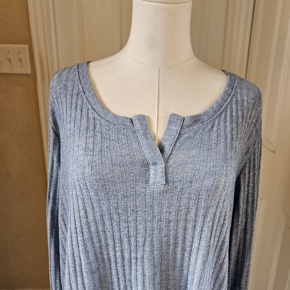 Nally & Millie Ribbed Knit Long Sleeve Top – Blue – Size L/XL NWT - Picture 4 of 11